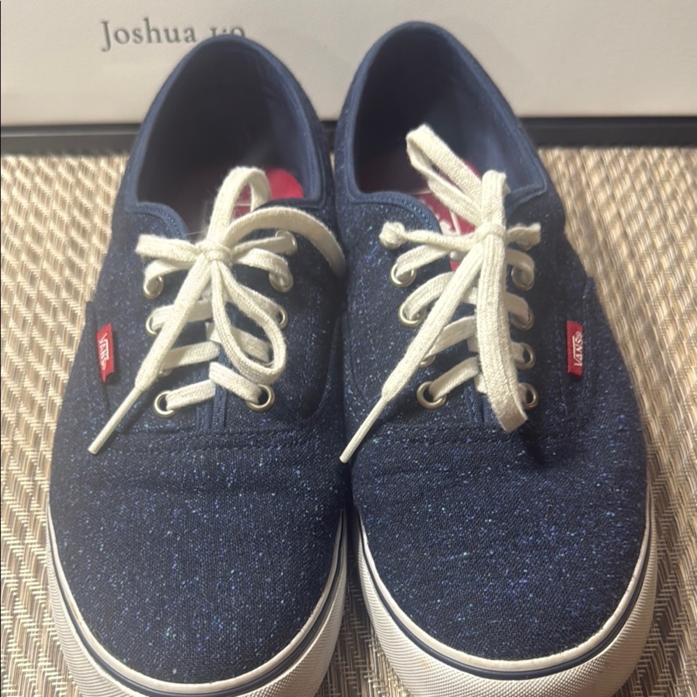 Vans Blue and White Classic Sneakers Men’s SZ 10 Box1